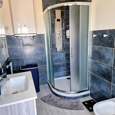 Next Rest Селарджус